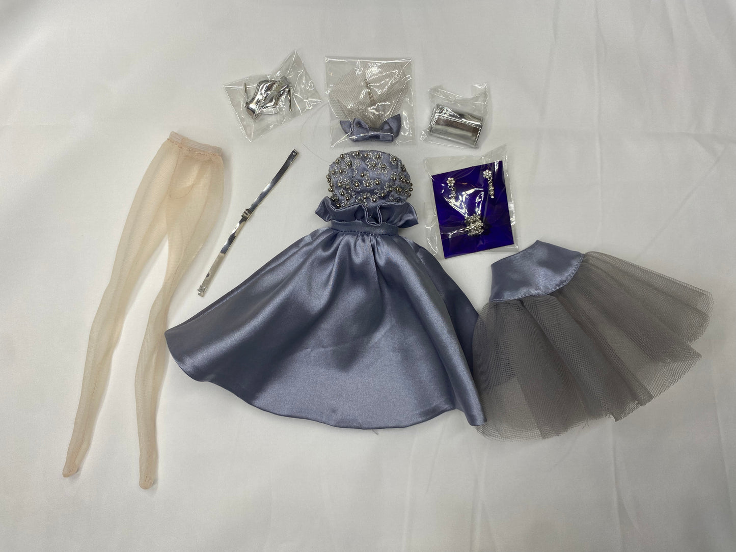 Poppy Parker Silver Soiree Fashion Royalty Integrity Toys Full Ensemble Outfit