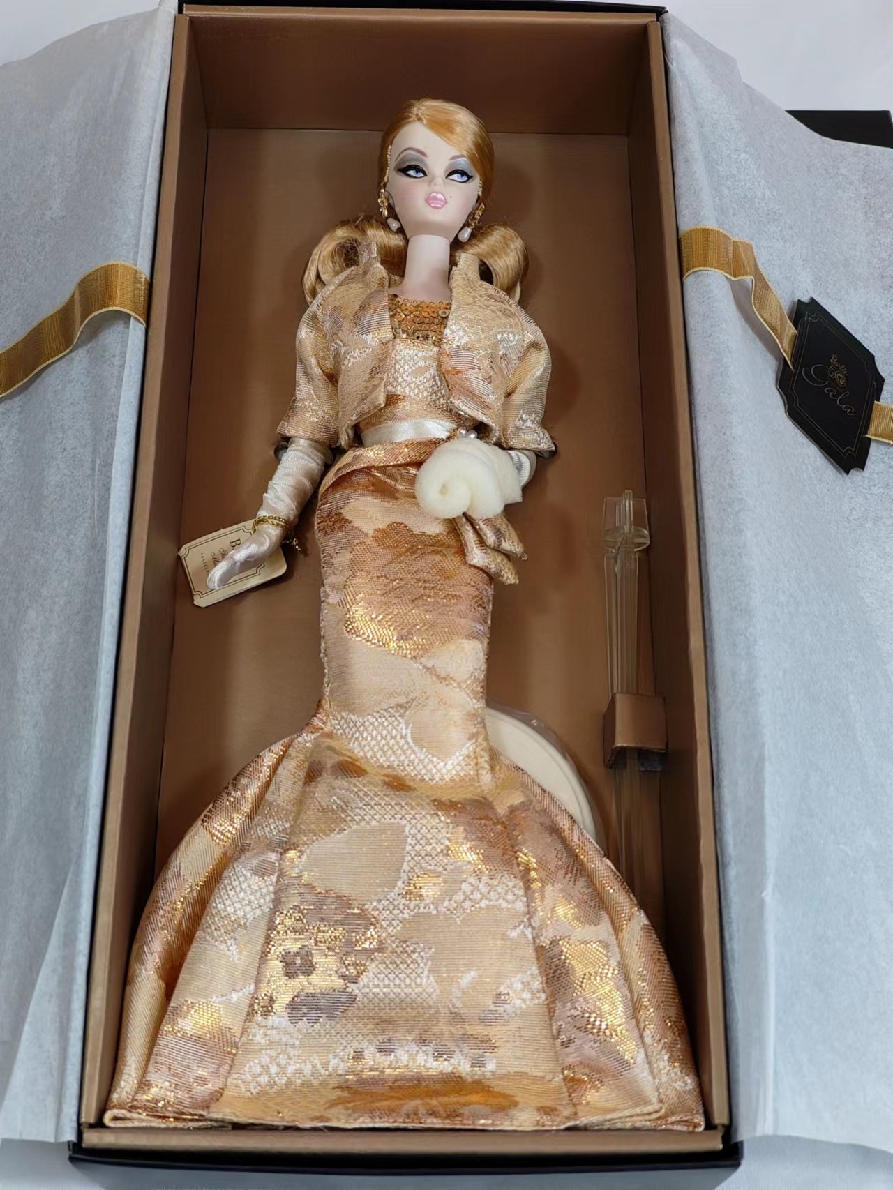 Golden Gala White Silkstone Barbie Fashion Model Doll 2009 NBDCC 50th Anniversary Mattel NRFB