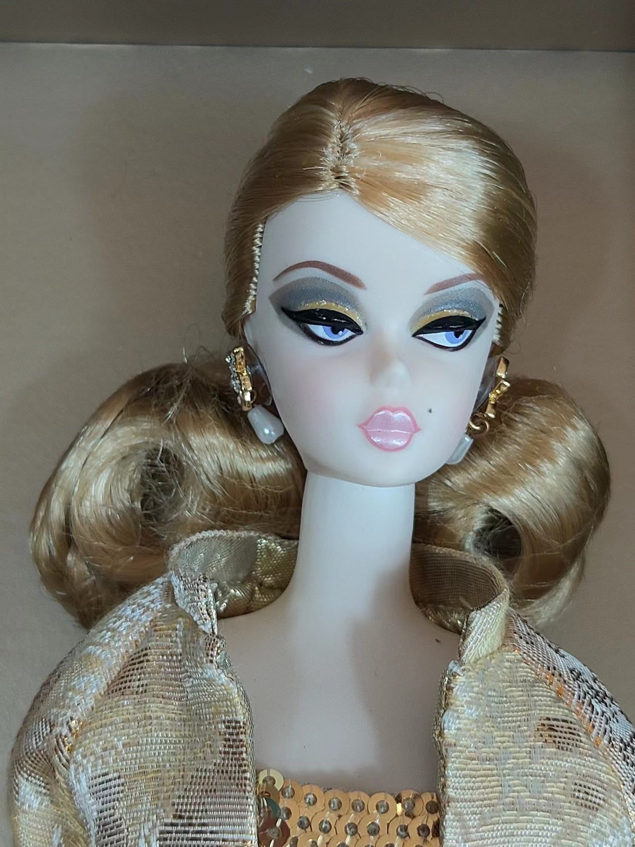 Golden Gala White Silkstone Barbie Fashion Model Doll 2009 NBDCC 50th Anniversary Mattel NRFB