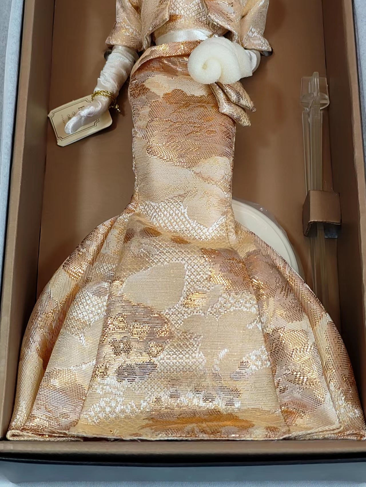 Golden Gala White Silkstone Barbie Fashion Model Doll 2009 NBDCC 50th Anniversary Mattel NRFB