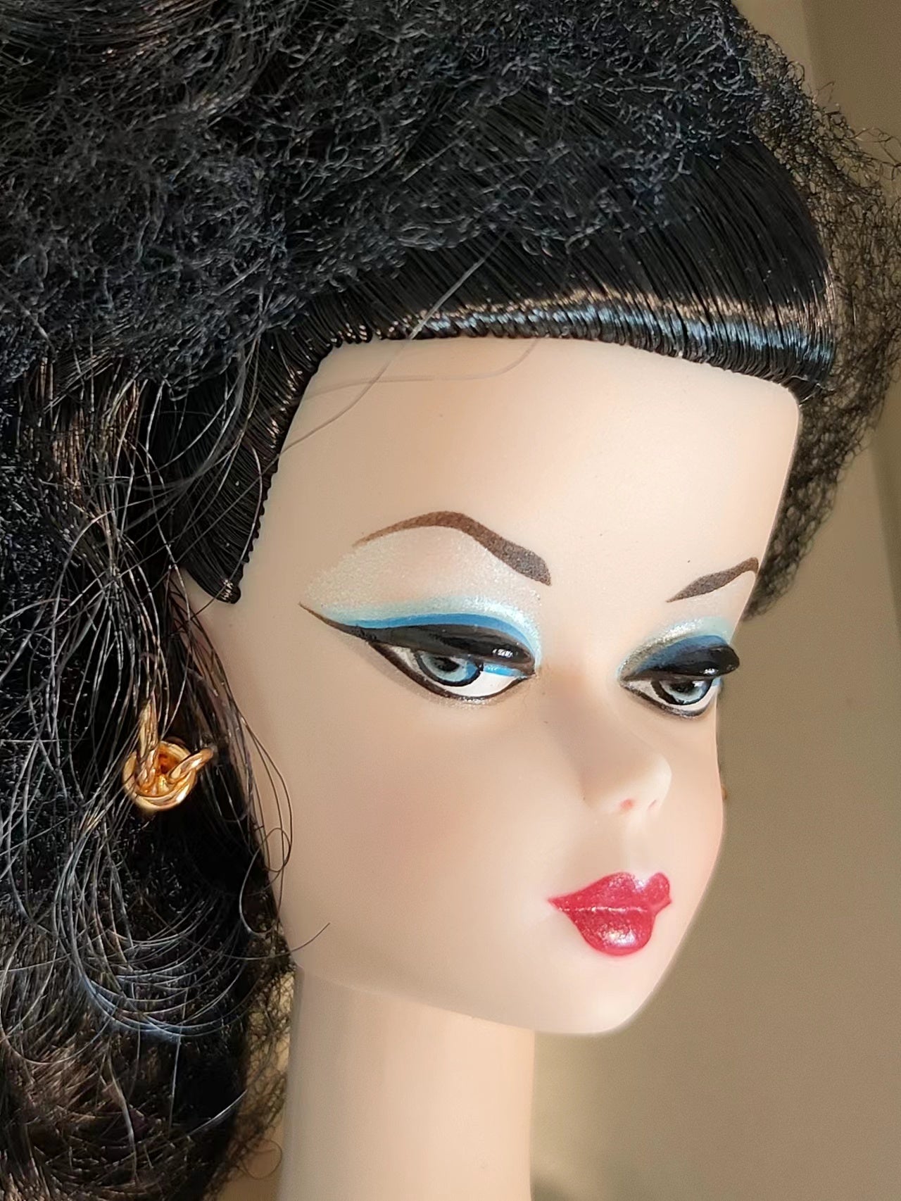 Silkstone Barbie Doll Platinum Raven hair Debut Fashion Model by Mattel